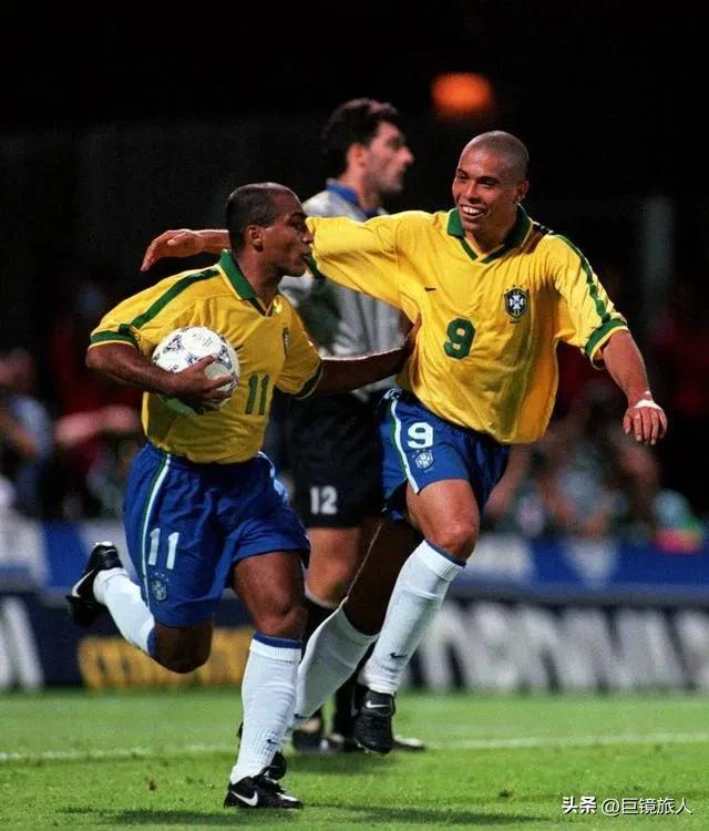 亨利十大进球纪录,前锋罗纳尔多中锋维埃里