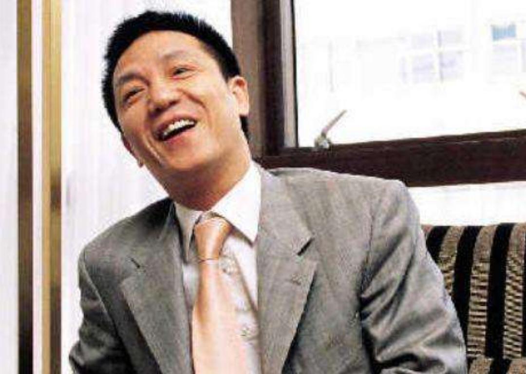 “上海李嘉诚”周正毅：入狱后给监狱装空调，服刑期间狂赚30亿