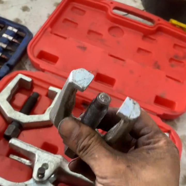 标致308手动1.6发动机声音,标致3081.6l发动机为什么叫不死鸟