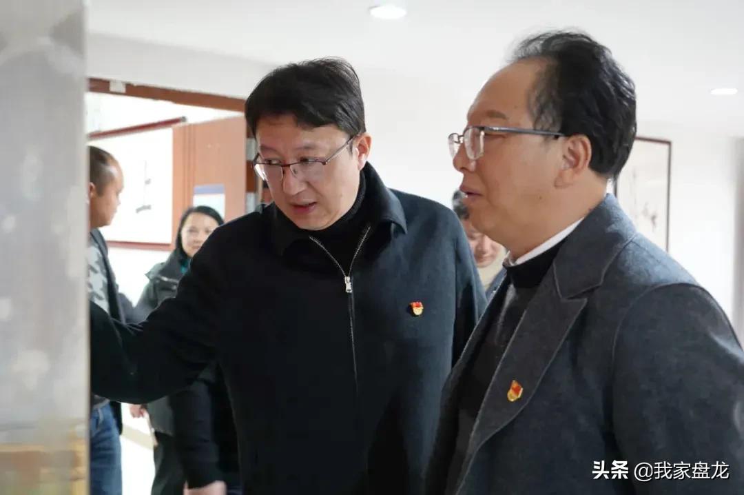 以学促行盘龙区*党**史学习教育出实招、见实效
