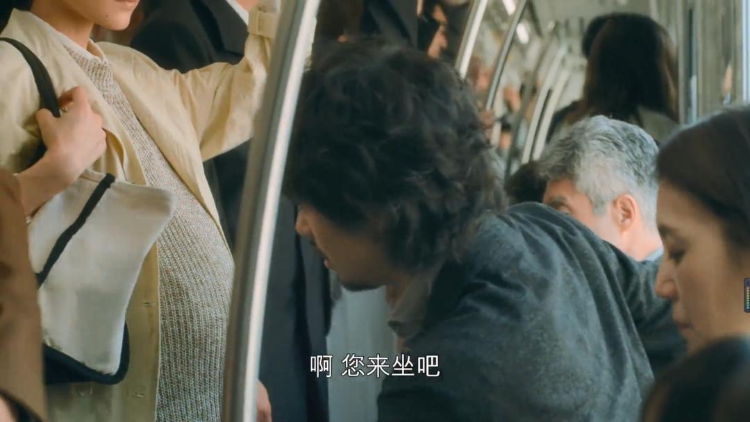 看一眼，只有1.3分，就知道是「神剧」没跑了