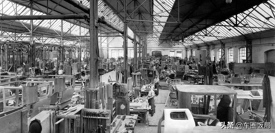 从古至今中国汽车的发展史图片,历史上第1辆汽车是什么样的