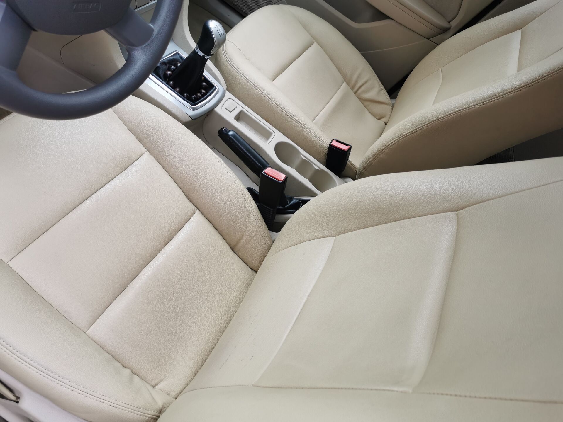 一万多新款福克斯,一万多福特福克斯自动挡