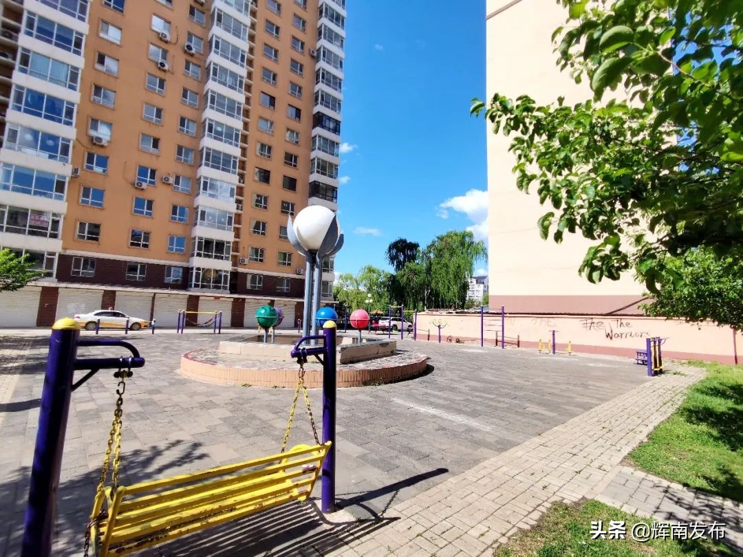 折叠式家用乒乓球桌健身器材,金属底座乒乓球健身器材