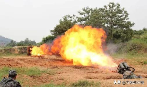 火焰喷射器对付恐怖分子,淞沪会战中的日军火焰喷射器