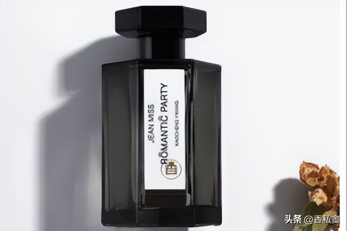 黑色系香水,持久淡香清新自然香水