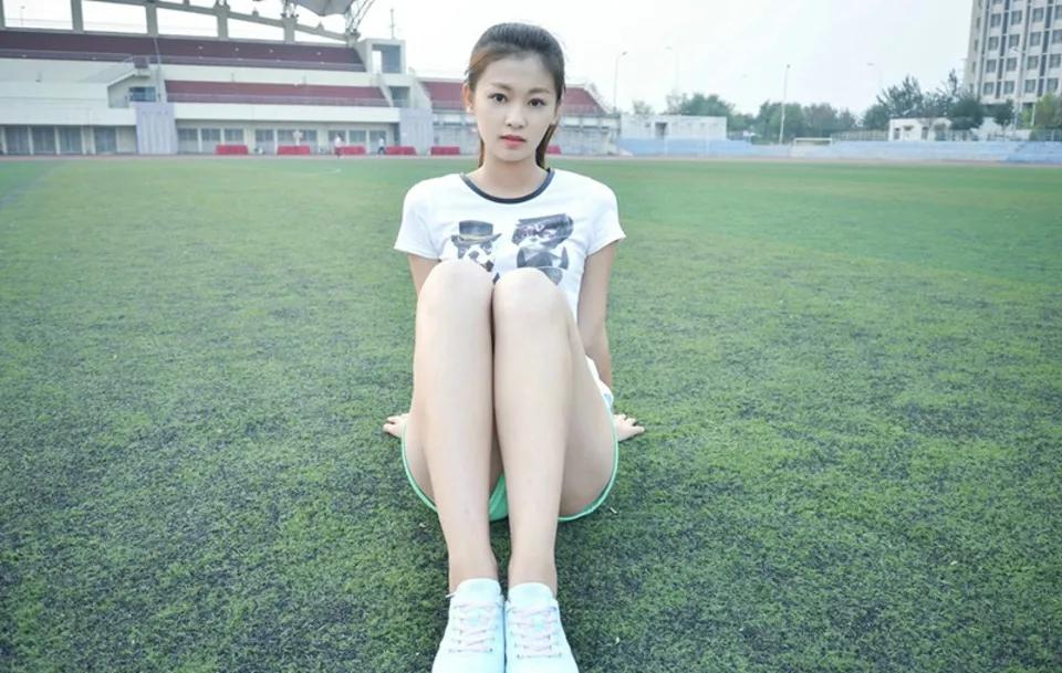 足球宝贝最火图片,足球宝贝小姐姐