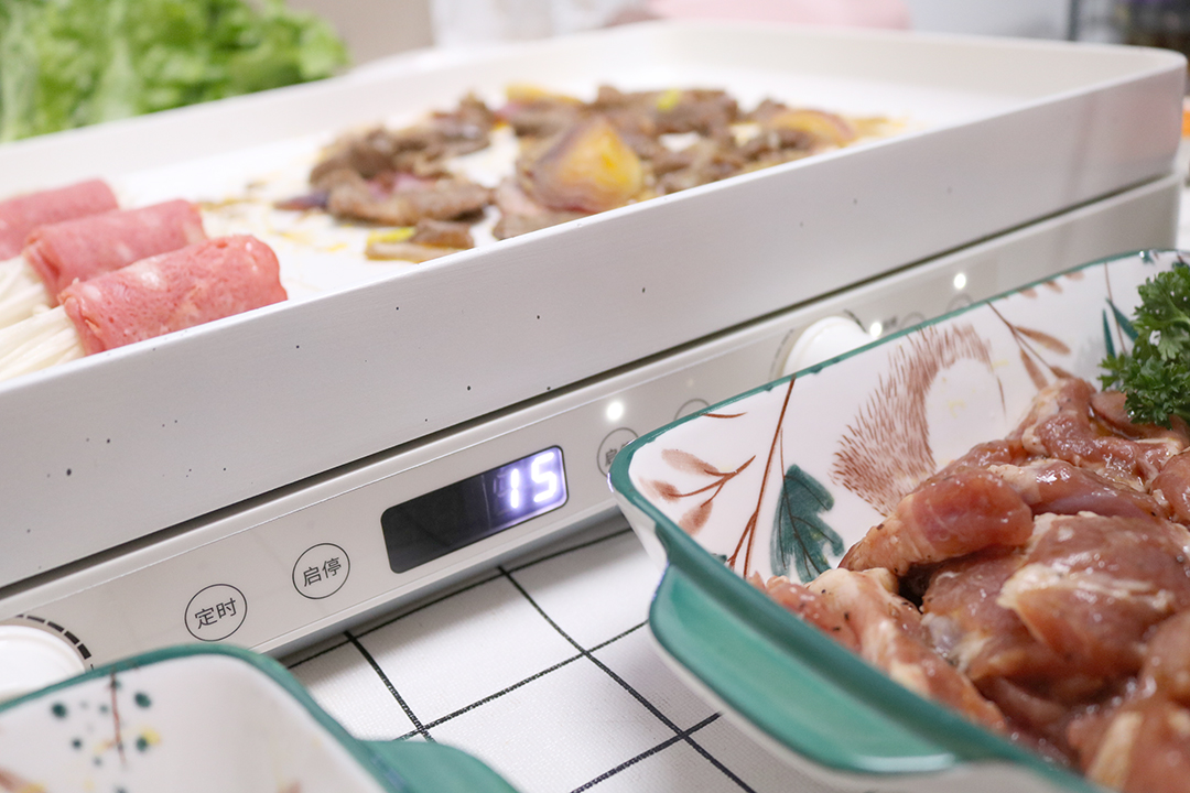 登上饭桌的移动灶台用乐视嗨烤盘才知道在家吃烤肉到底有多香