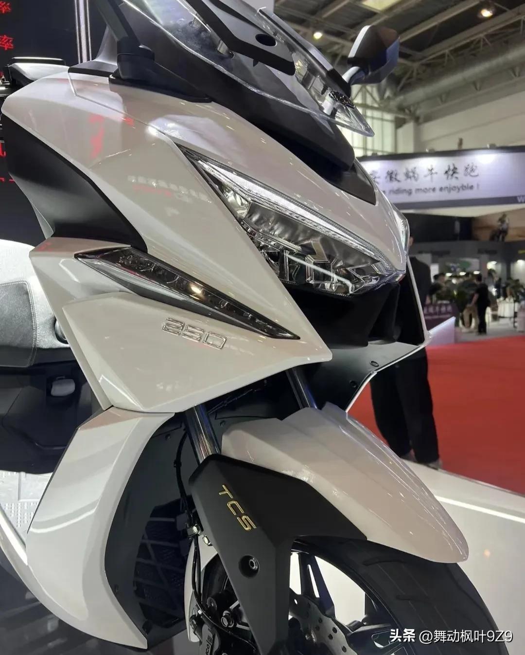 光阳st250踏板车,踏板250st纪念版