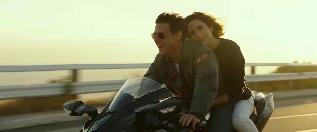 壮志凌云2阿汤哥开10倍音速,壮志凌云2阿汤哥会开飞机吗