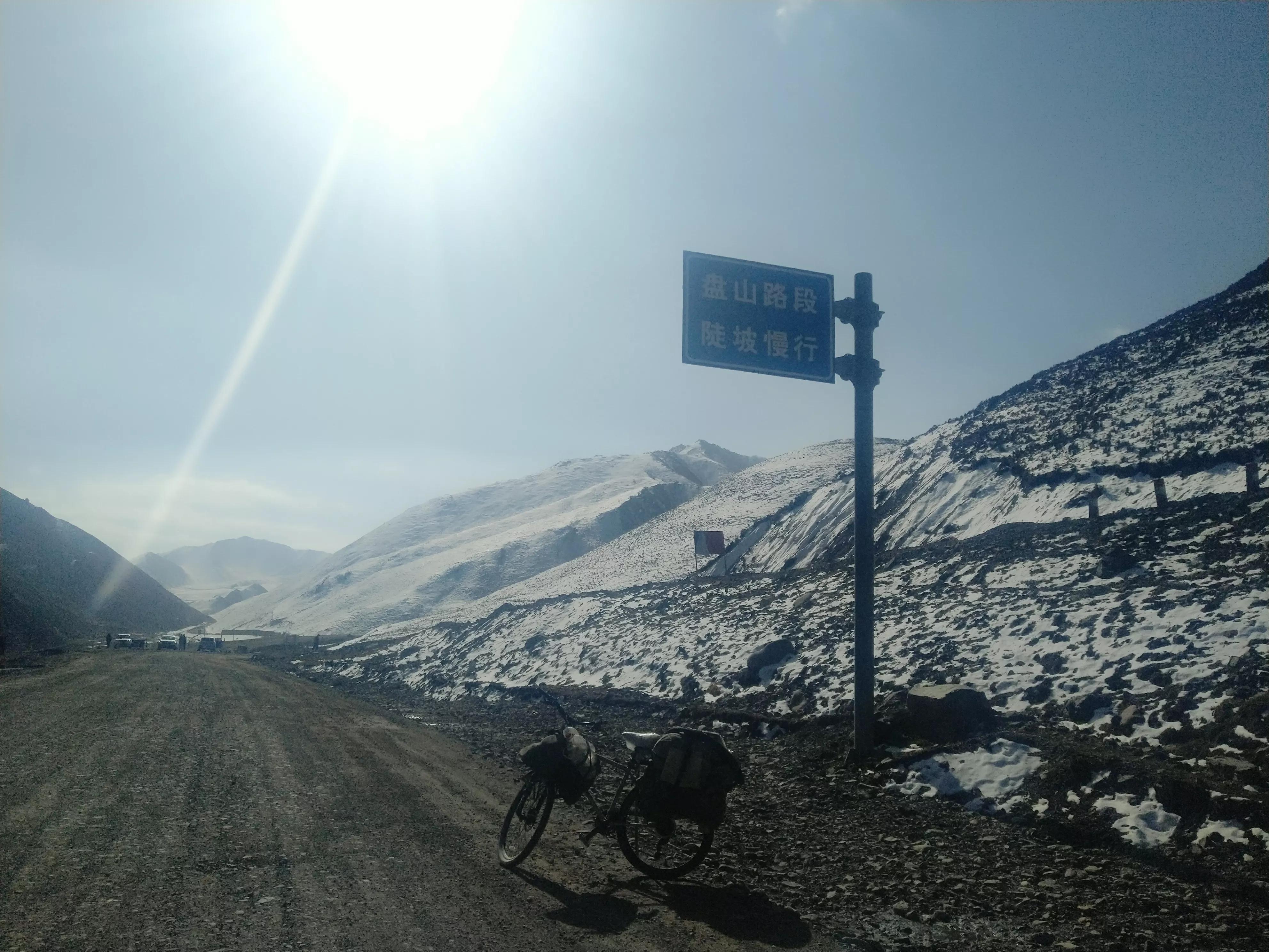 从甘肃翻越祁连山到青海,从肃北到青海沿途风景