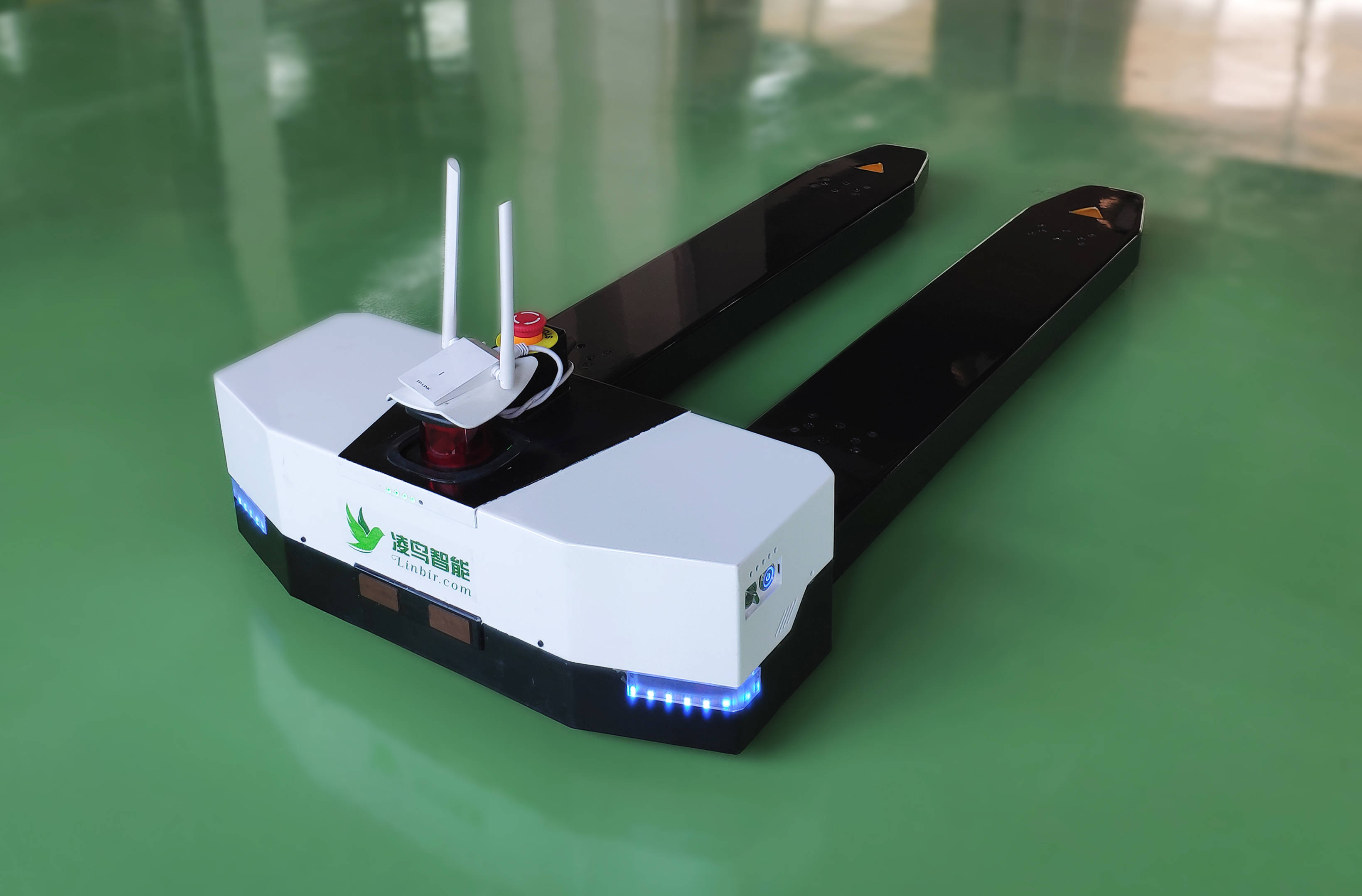 物流机器人应用和发展趋势,工业机器人的应用场景和分类