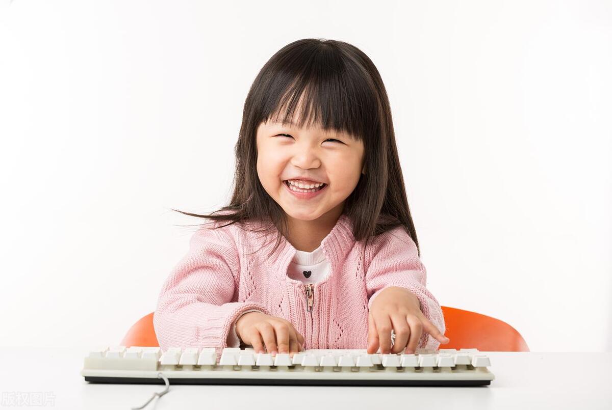 动物恋爱幽默笑话大全,幽默笑话芦花鸡