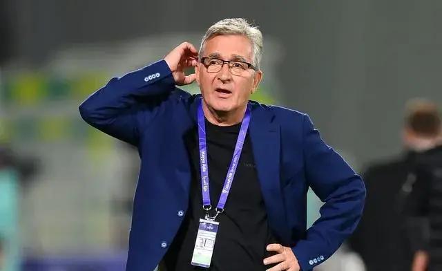 新加坡男足主帅小仓勉点评,新加坡队主帅小仓勉谈国足