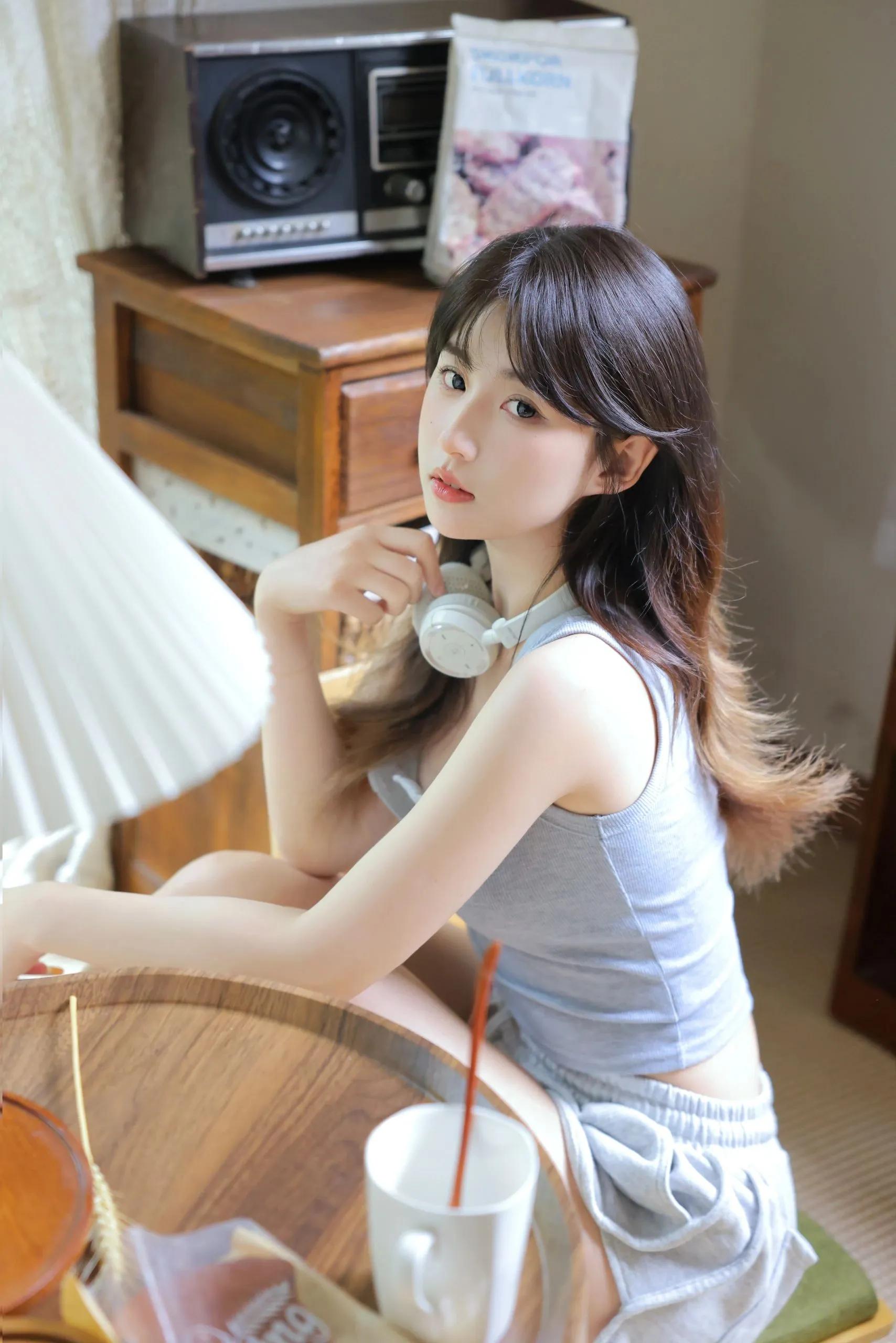 超高颜值女性写真视频,美女图片禁欲系高级感