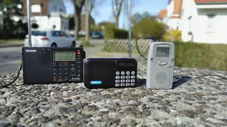 完美收音机三连击丨我的德国两周德生、山进和DAB收音机便携之旅