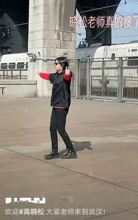 好好的大帅哥，怎么就长了张脸呢