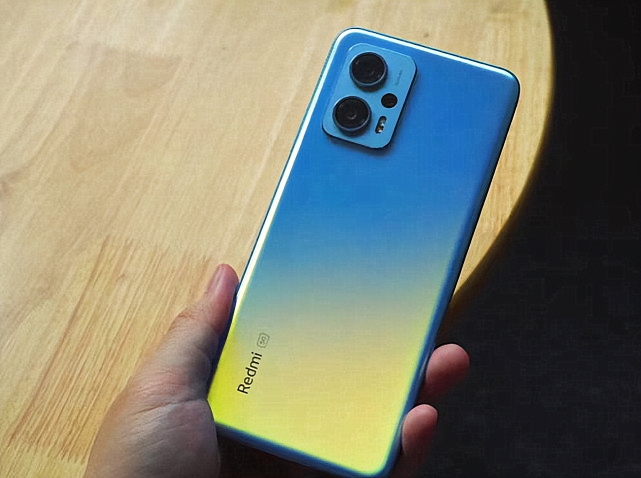 2500元预算这3款手机最值得入手,预算1500元选这三款手机准不会错