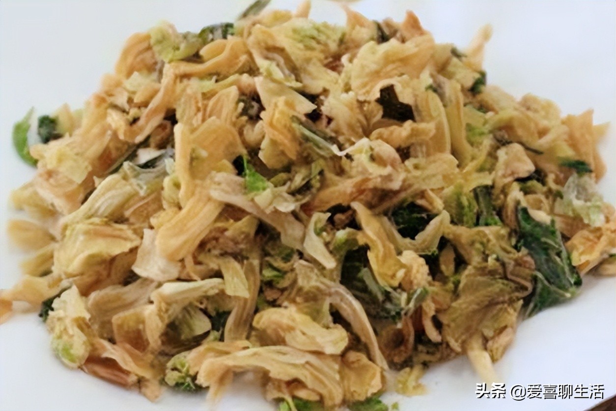 春天遇见这些菜别手软，晒干囤起来，从春吃到冬，随吃随取真省事