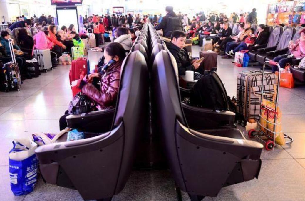 火车站这么多按摩椅如何盈利,共享按摩座椅免费投放