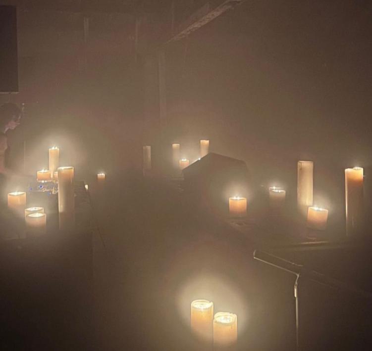 侃爷在纽约为女友庆生,侃爷庆祝生日