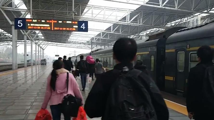 火车上的盒饭为啥卖不掉,为什么火车几十份盒饭也卖不掉