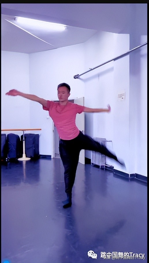 一个元素,跳一段小技巧,如夏日里的海风,拂面而过