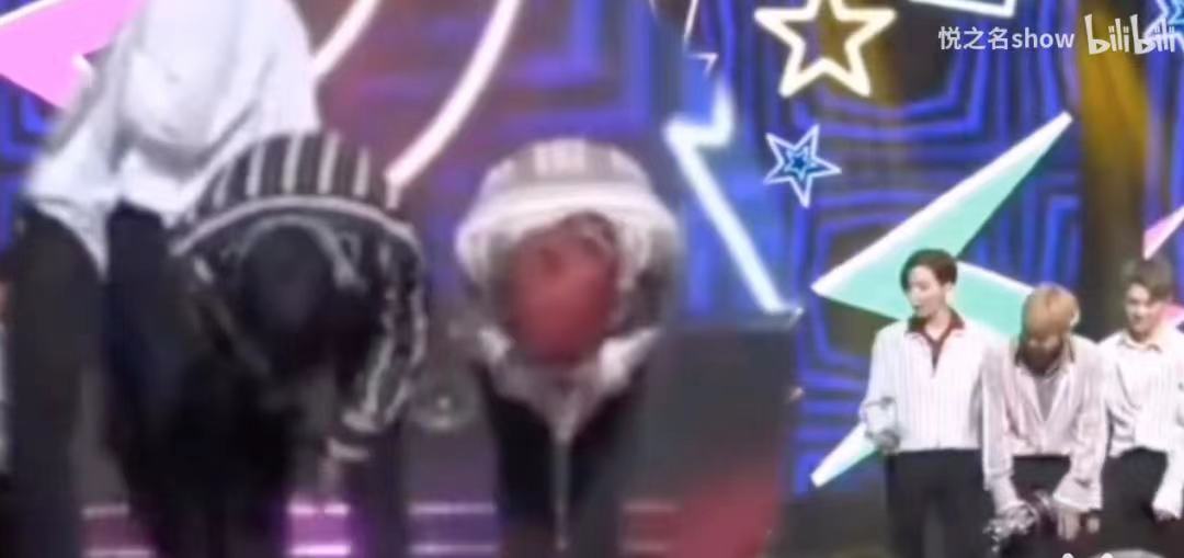 鎷掔粷鍑哄腑棰佸鍏哥ぜ,鎷掔粷涓婂彴棰佸浜嬩欢