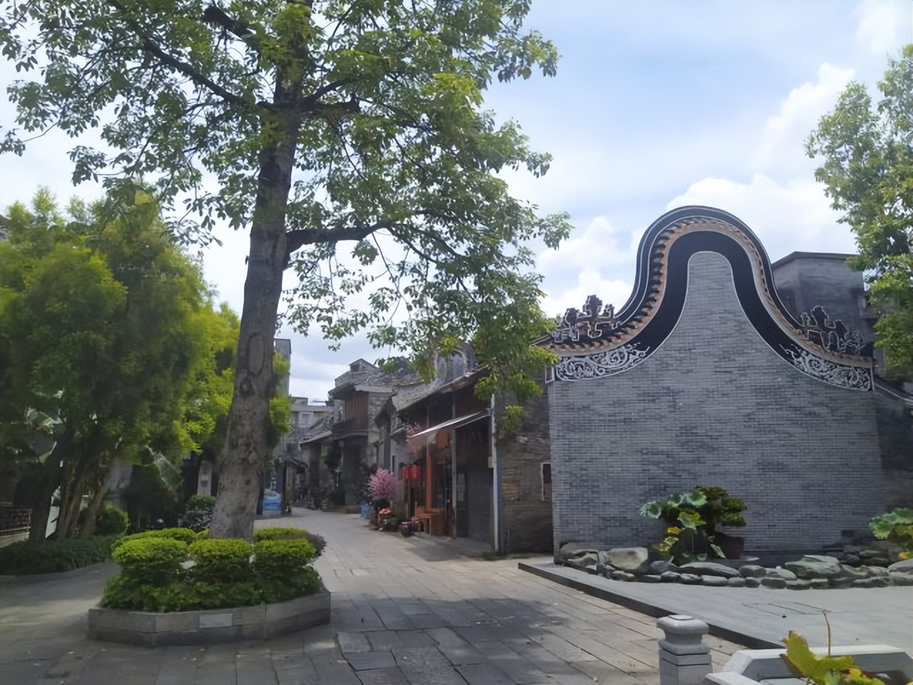 不用去苏州园林，在广州也能感受的园林古镇，吃喝玩乐在这里