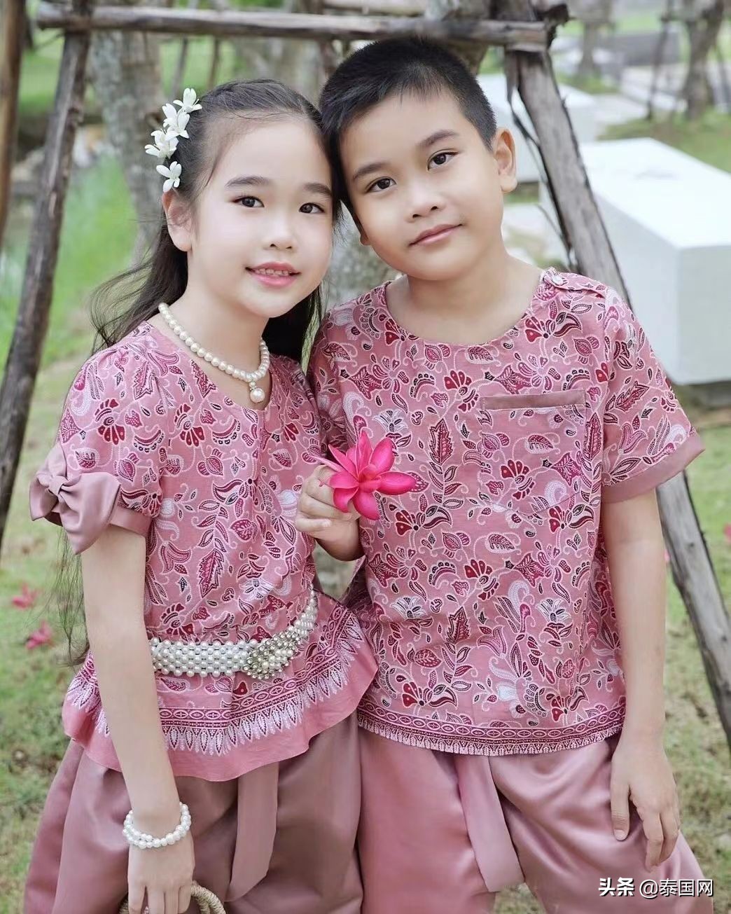 鍎跨娉板浗椋庢儏瑁呮壆,娉板浗鍎跨閫犲瀷