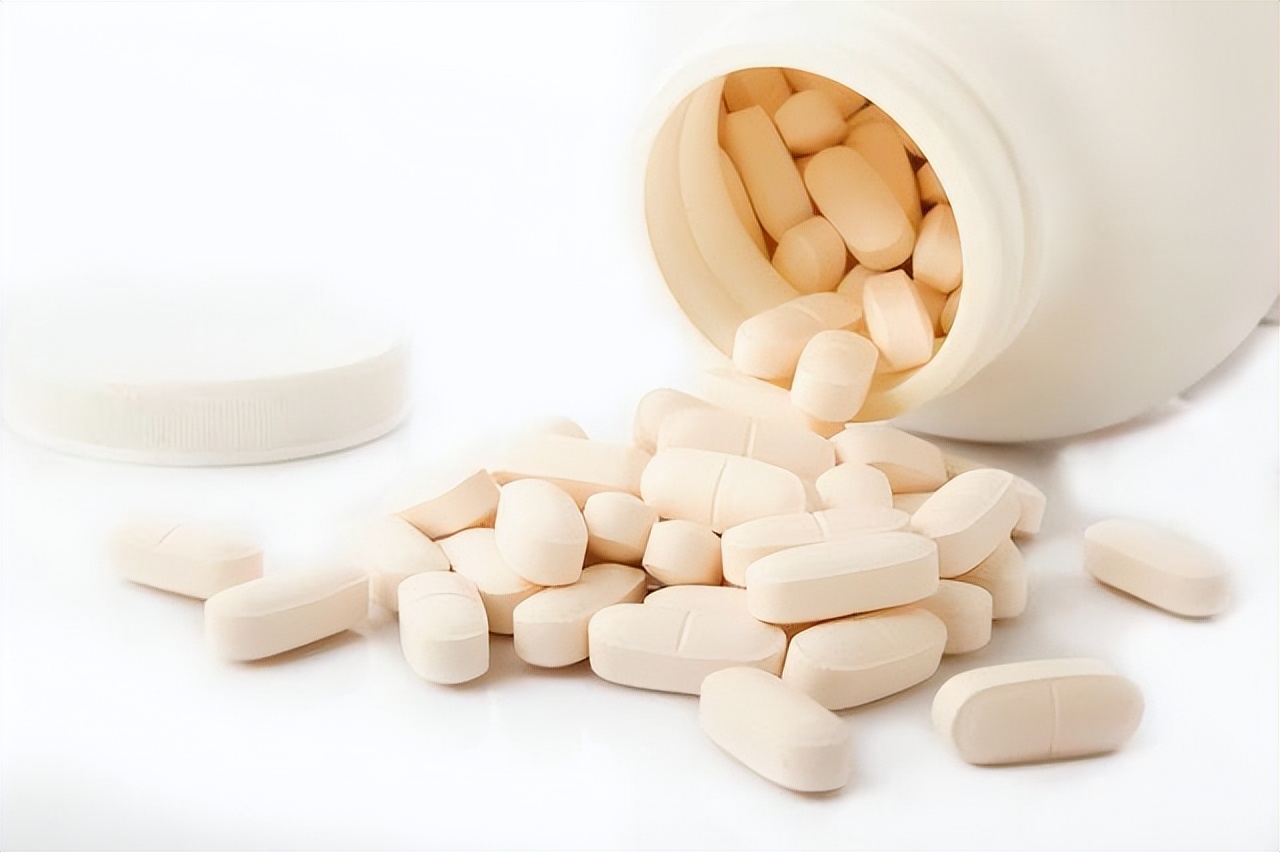 钙片什么时间吃补钙效果最佳,什么时间段吃钙片补钙效果好