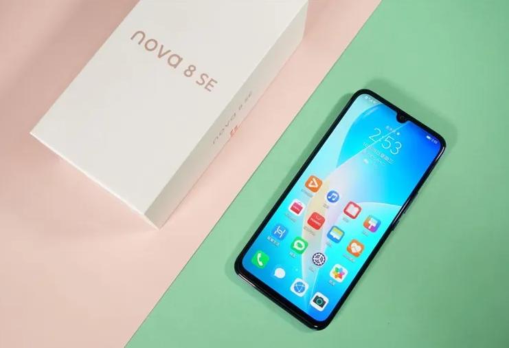 一新一老,华为老旗舰手机和新款中端机