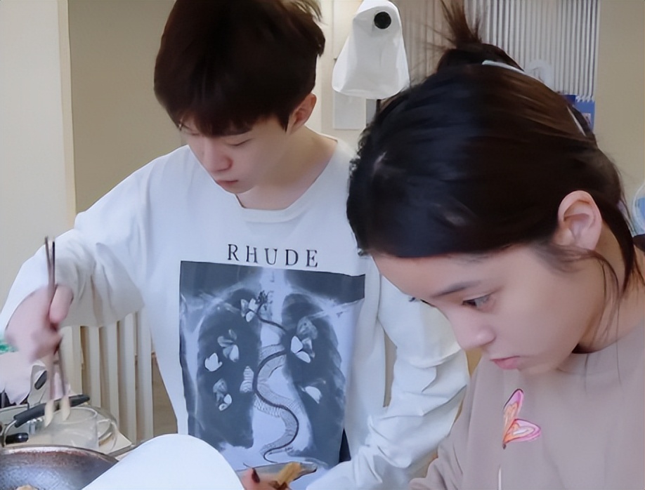 范丞丞被张大大夸,范丞丞怼张大大原视频