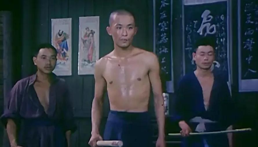 生死线打拼10年,穷小子彭德怀,为何从军后一路升迁?多亏2贵人