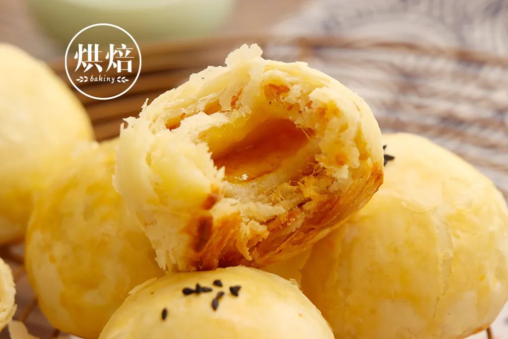 15块一个的蛋黄酥,平价好吃蛋黄酥