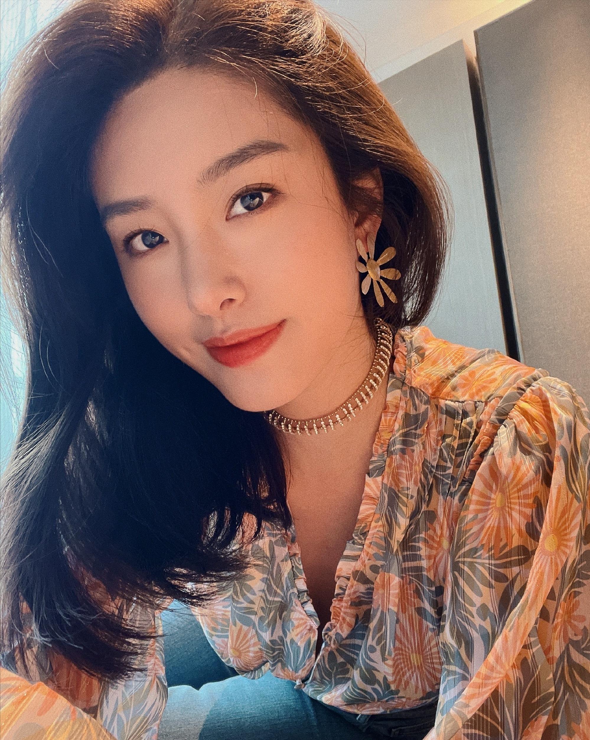 不是所有厚嘴唇都是香肠嘴！这5位女星嘴唇厚又性感，很有风韵