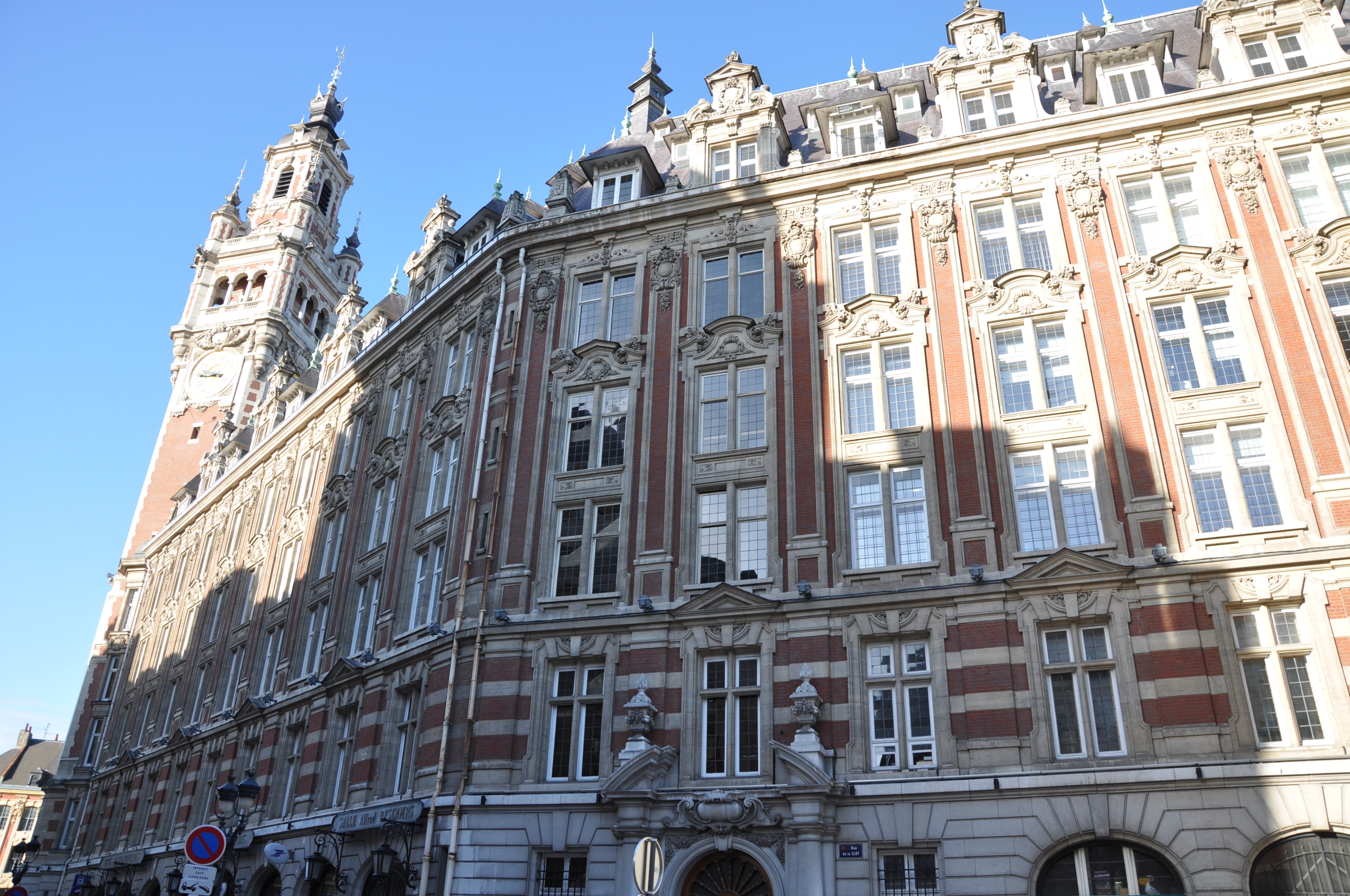 里尔卢浮宫,戴高乐里尔