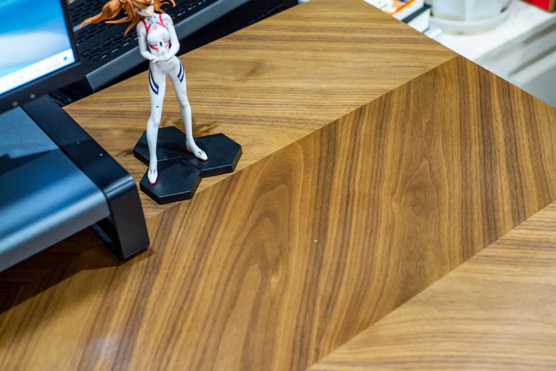 电动升降桌需要怎样进行操作,手摇电动升降桌怎么选择