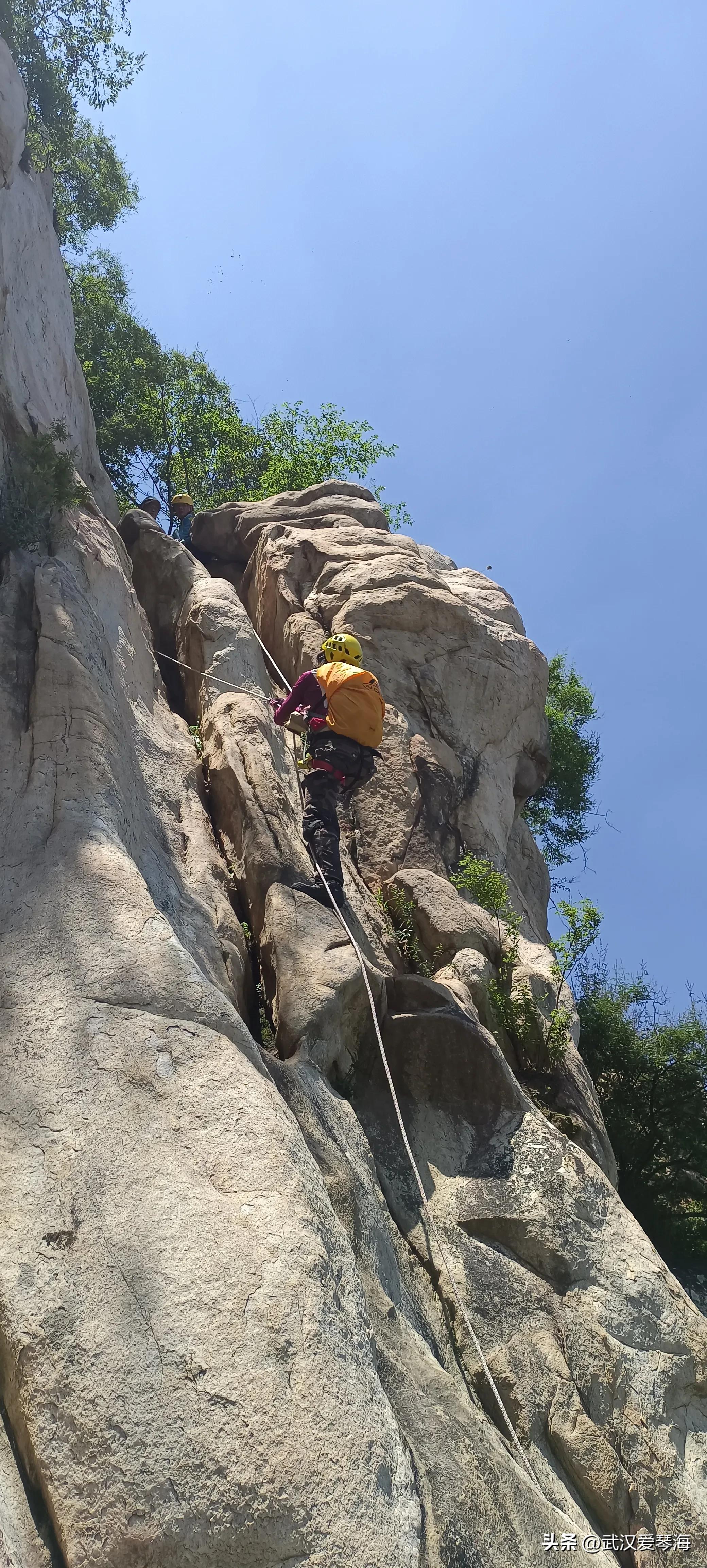 嵩山鱼道鱼脊线全景,嵩山虎头崖攀爬