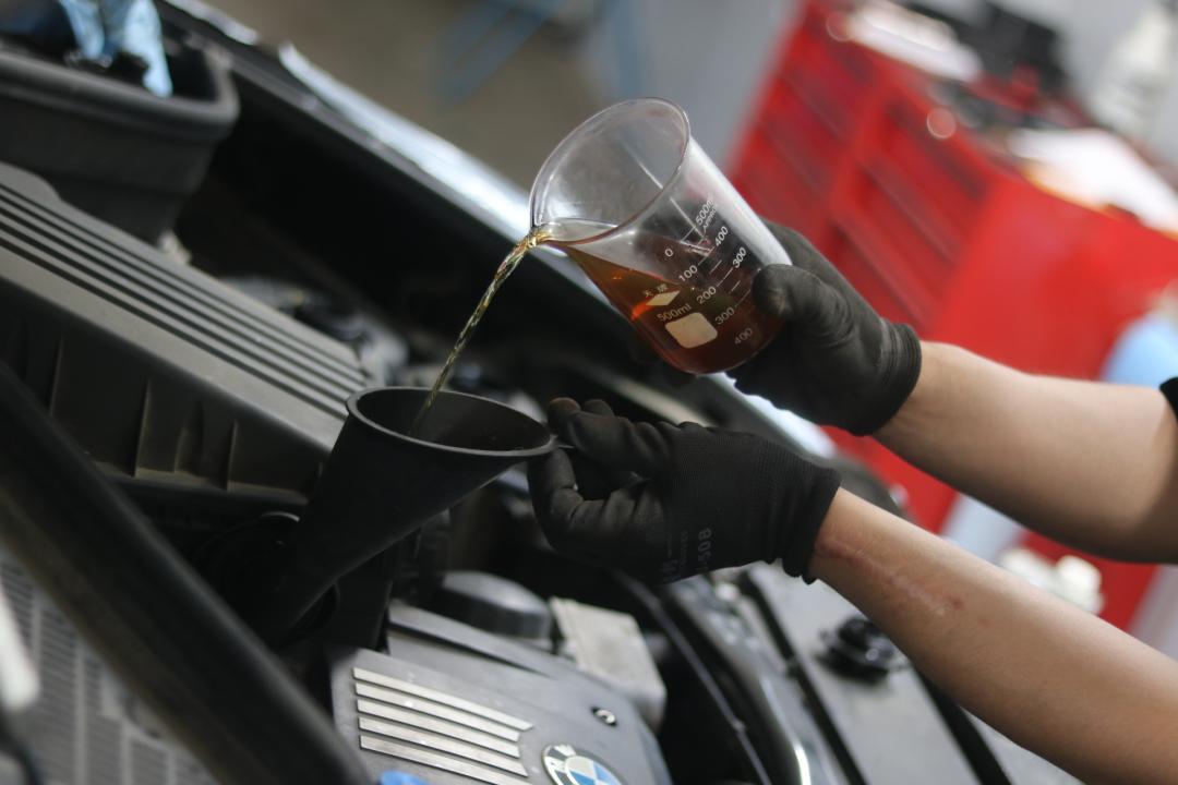 翻新整备一台老x5,13款宝马x5整备翻新