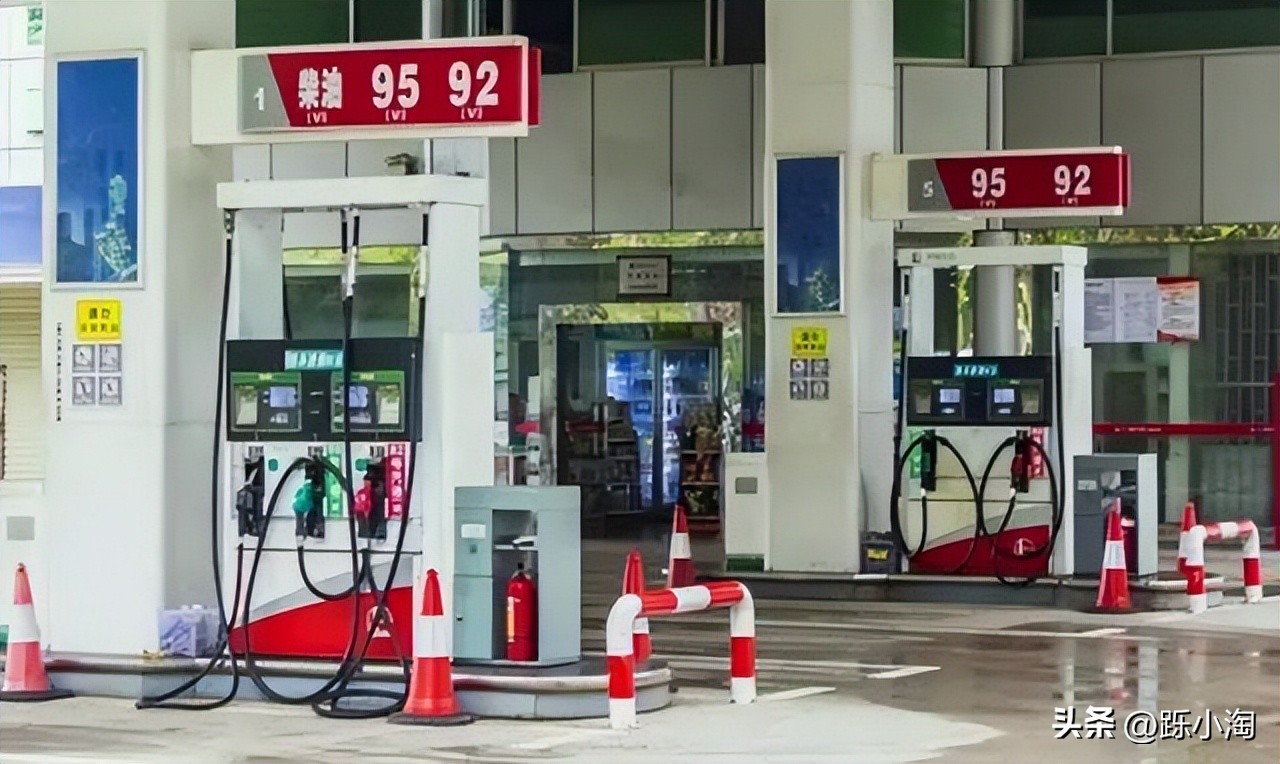 为何私人加油站便宜还能免费洗车,为什么私人加油站还送洗车服务