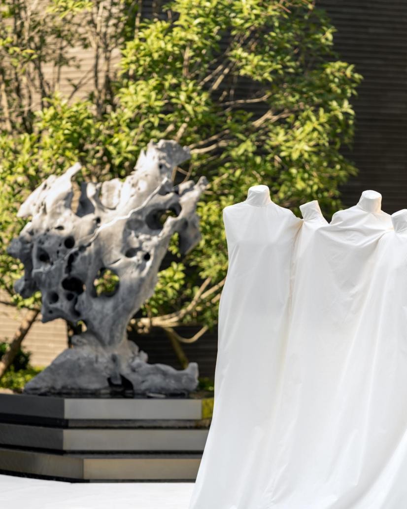 DIESEL2023春夏系列限时快闪店登陆苏州仁恒仓街