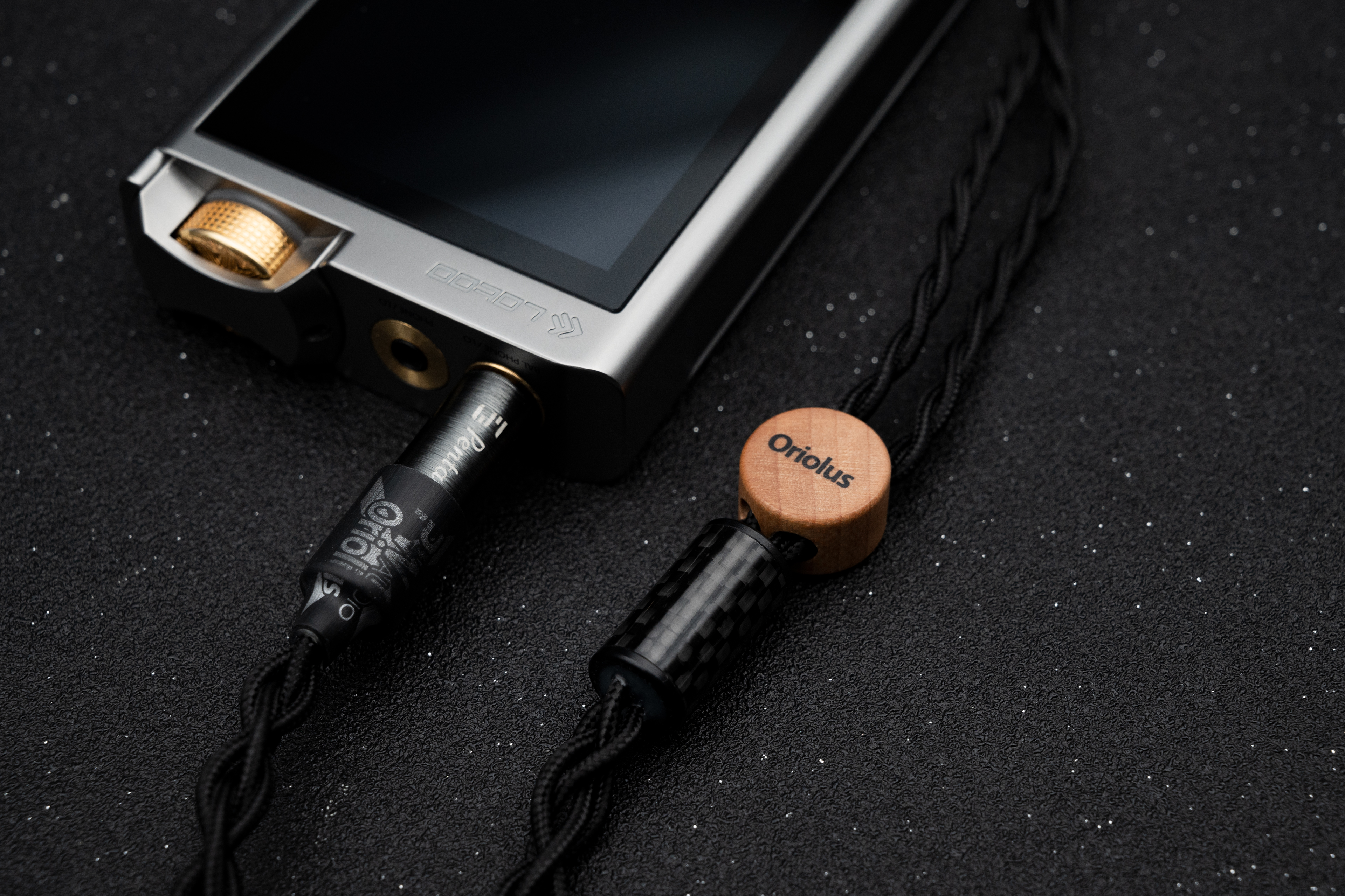 一国产耳塞卖4万，它凭啥值这么多？