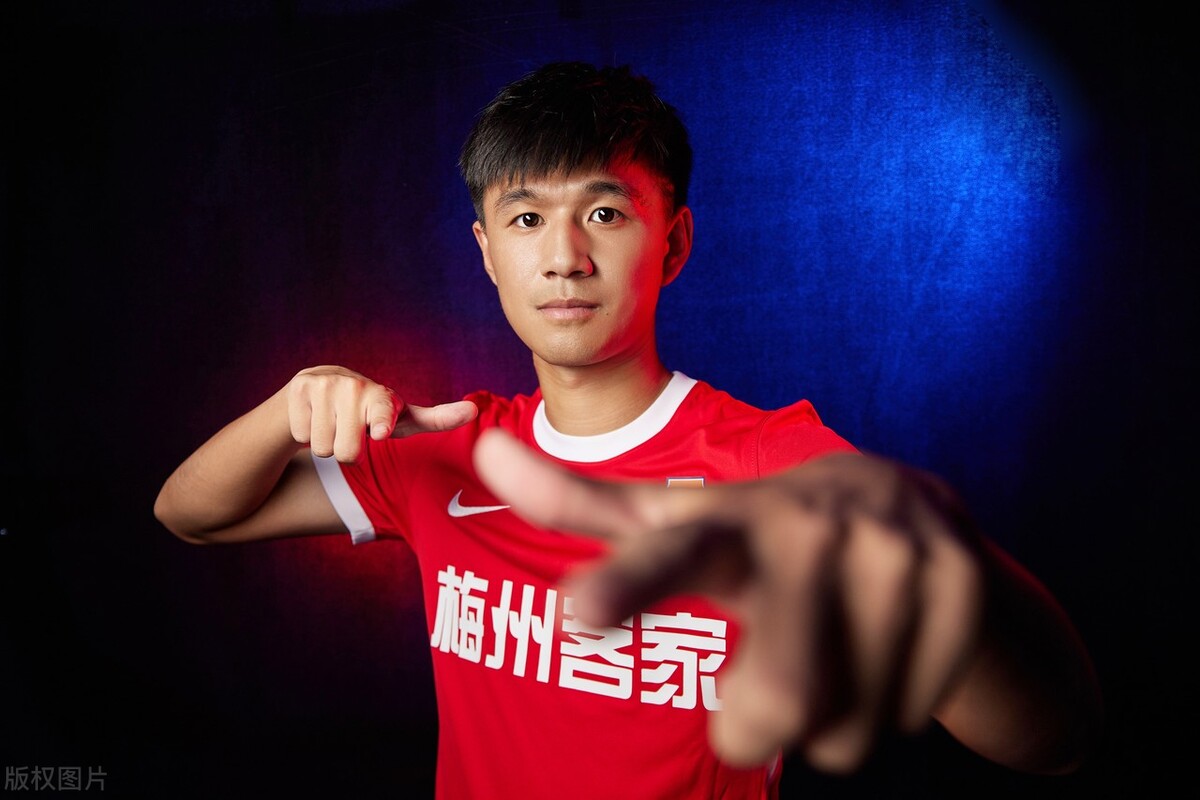 梅州客家足球俱乐部写真,梅州客家队海报