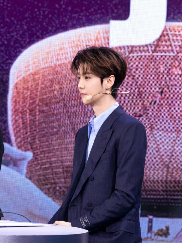 姆巴佩世界杯决赛三球鹿晗解说,鹿晗世界杯姆巴佩