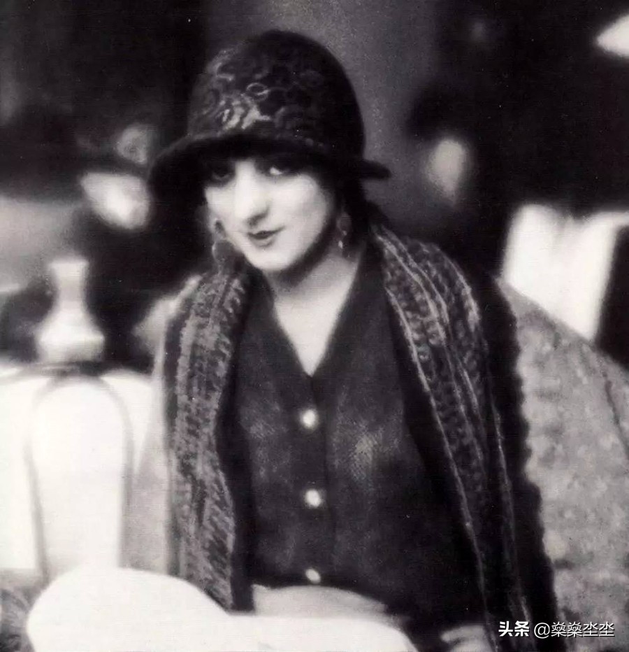 从贫苦家庭的私生女，到艺术家心中的缪斯，蒙帕纳斯的吉吉