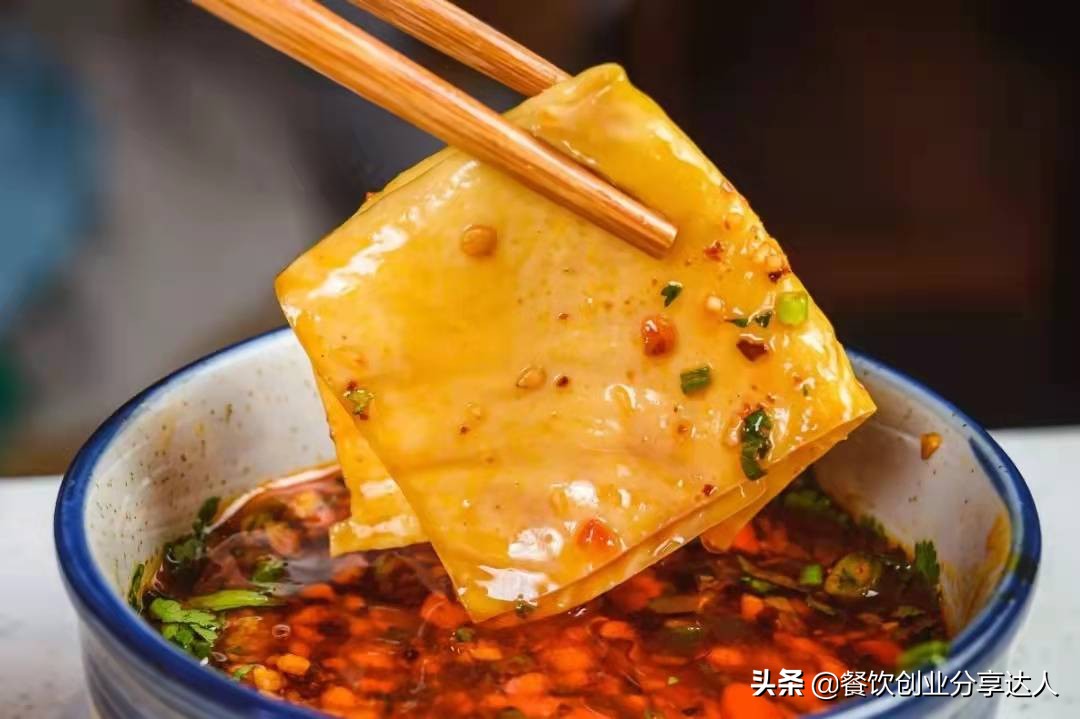 广州重口味火锅，38岁大哥开了6家店每年赚100W，真的很赚钱吗？