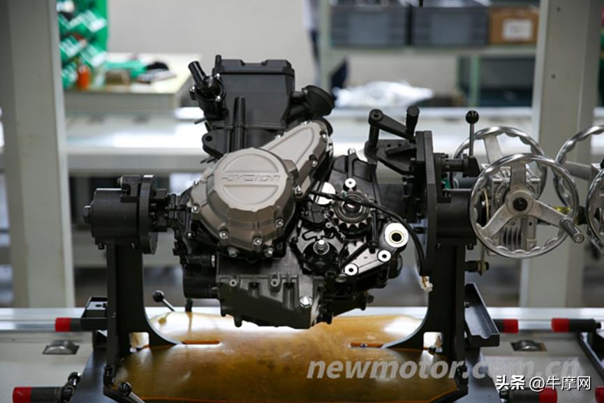 杰迪k750摩托车仿赛试驾,国内最大仿赛车型杰迪visionk750
