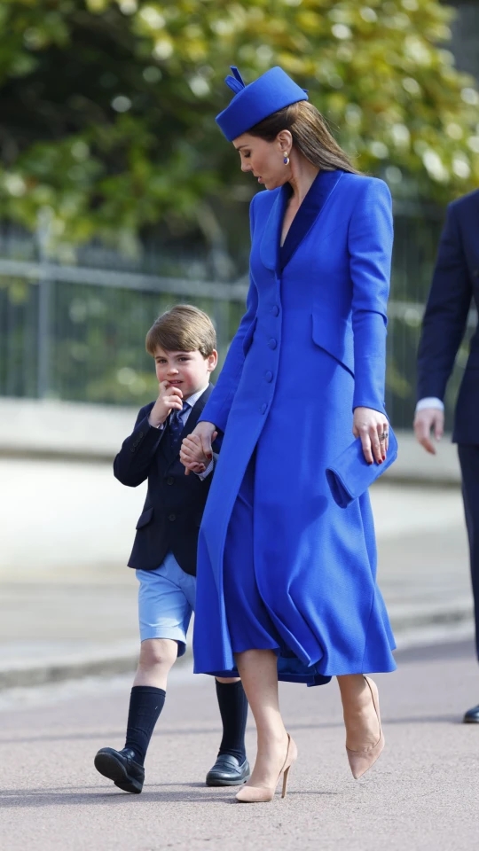 英国凯特王妃圣诞节造型,凯特王妃时髦造型