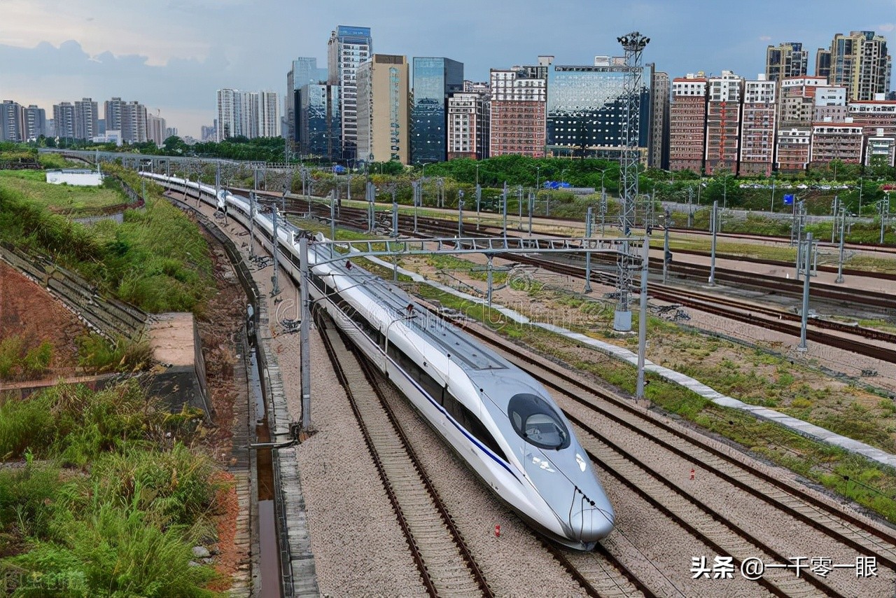 高铁商务座免费餐食的车次,高铁商务车有免费餐食吗